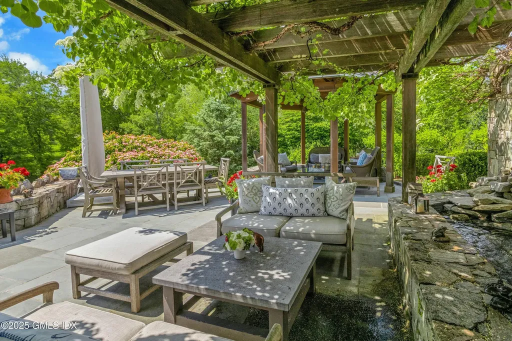 30 Buckfield Lane Greenwich CT 06831