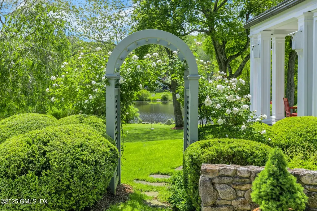 30 Buckfield Lane Greenwich CT 06831