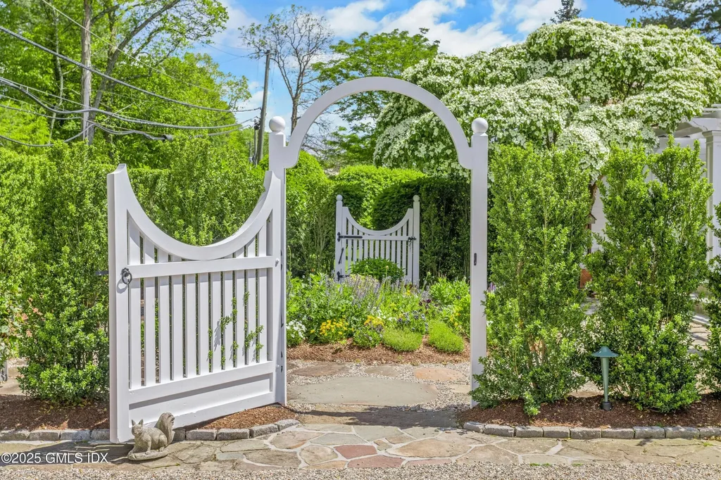 30 Buckfield Lane Greenwich CT 06831