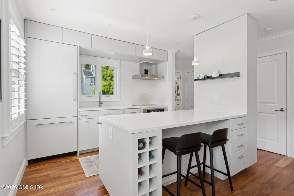 25 Indian Harbor Drive Greenwich CT 06830