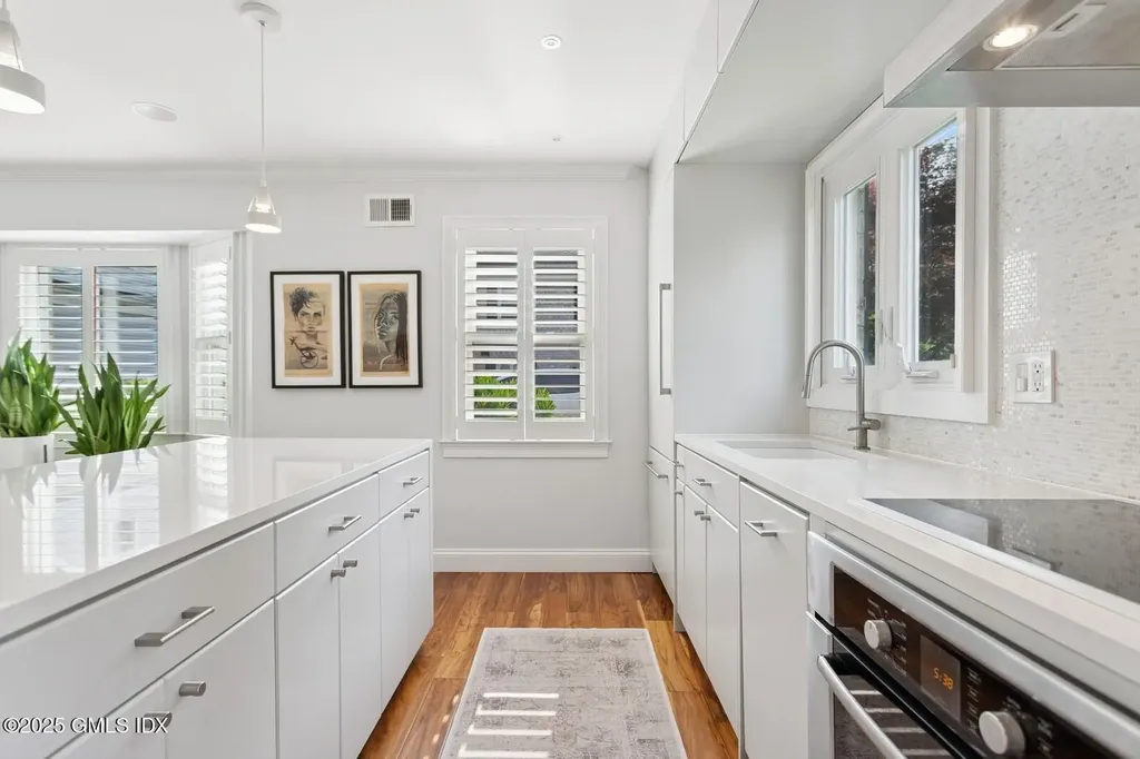 25 Indian Harbor Drive Greenwich CT 06830