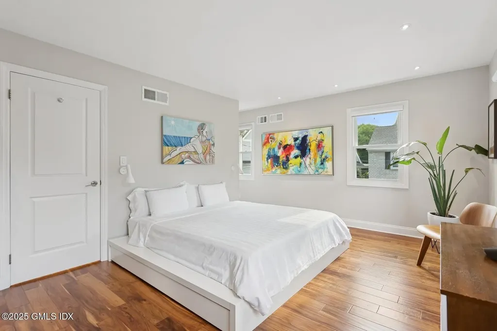 25 Indian Harbor Drive Greenwich CT 06830