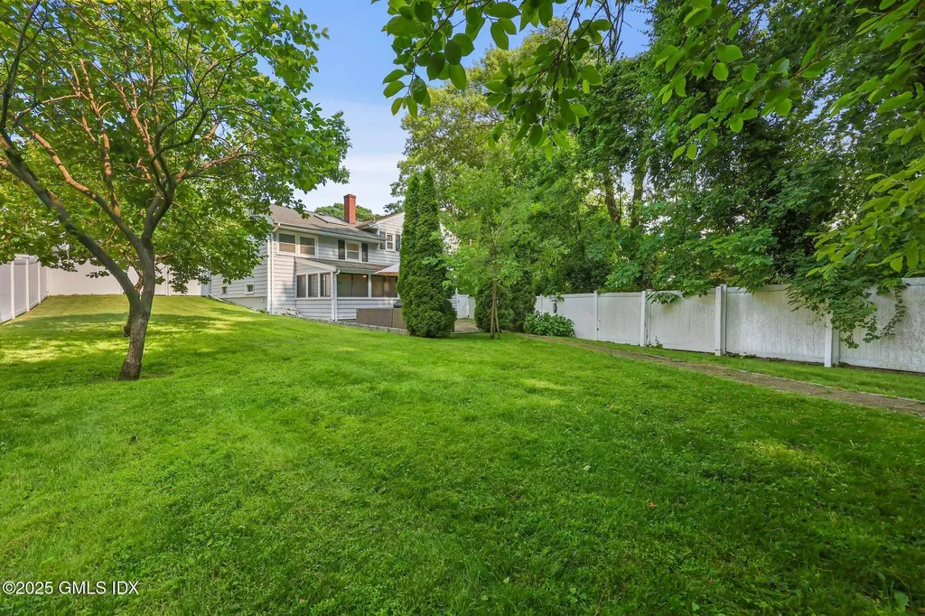 31 Homestead Road Greenwich CT 06831