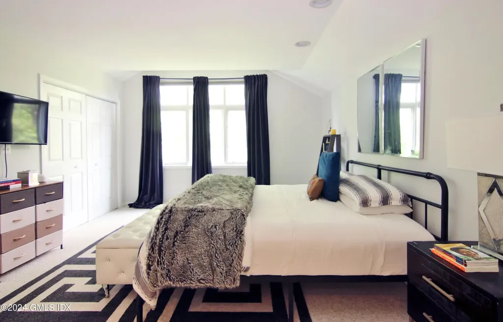 14 Idlewild Manor Greenwich CT 06830