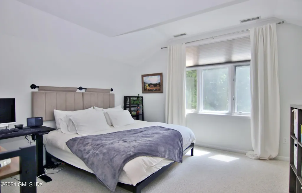 14 Idlewild Manor Greenwich CT 06830