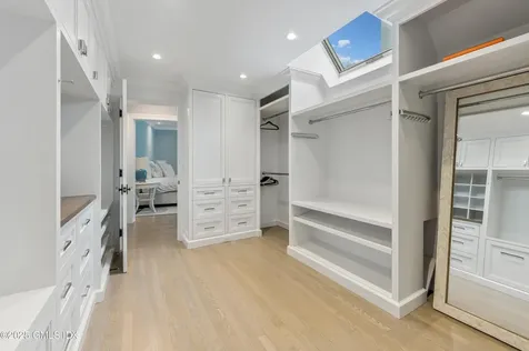 2 Sparrow Lane Greenwich CT 06830