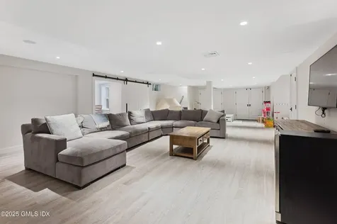 2 Sparrow Lane Greenwich CT 06830