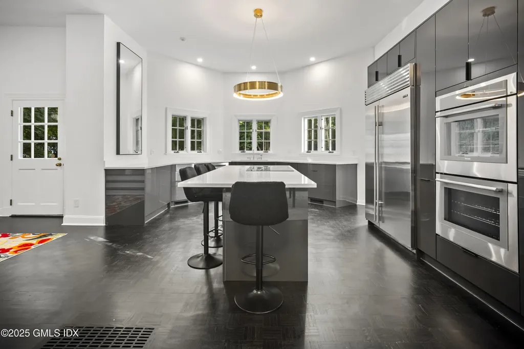 34 Edgewood Drive Greenwich CT 06831