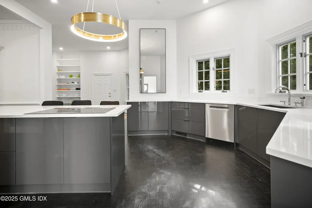 34 Edgewood Drive Greenwich CT 06831