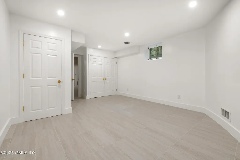 34 Edgewood Drive Greenwich CT 06831