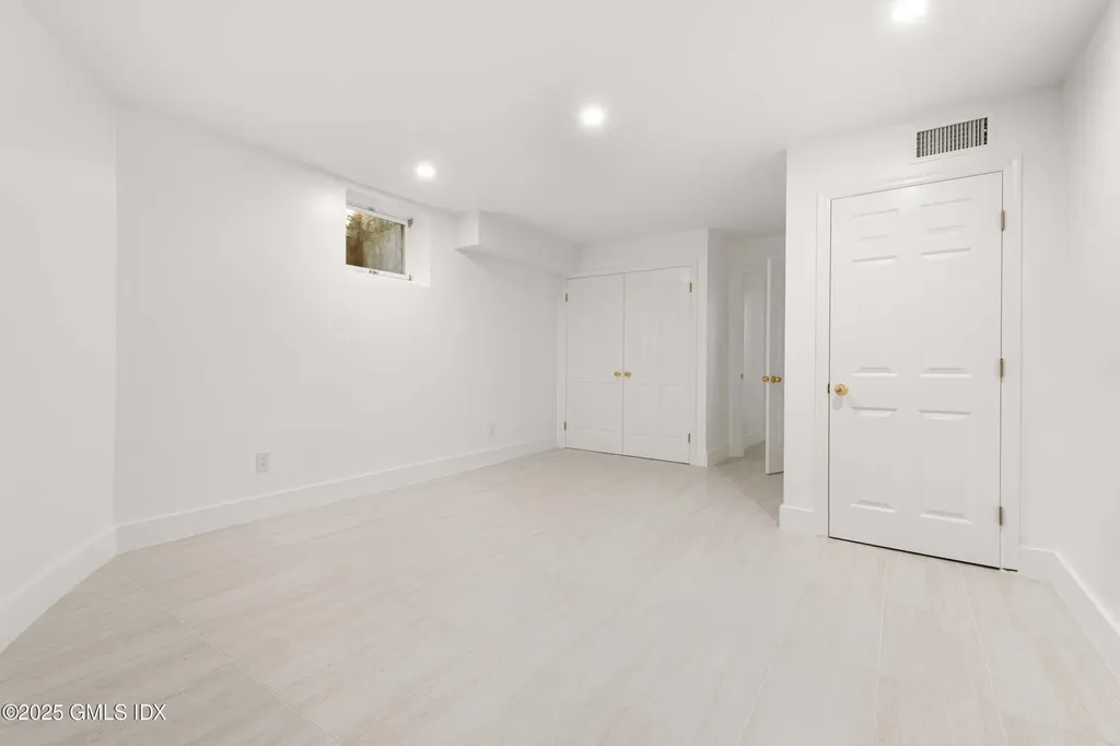 34 Edgewood Drive Greenwich CT 06831