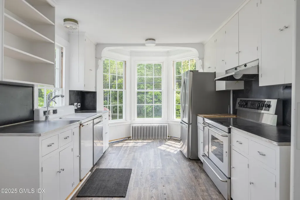 295 Taconic Road Greenwich CT 06831