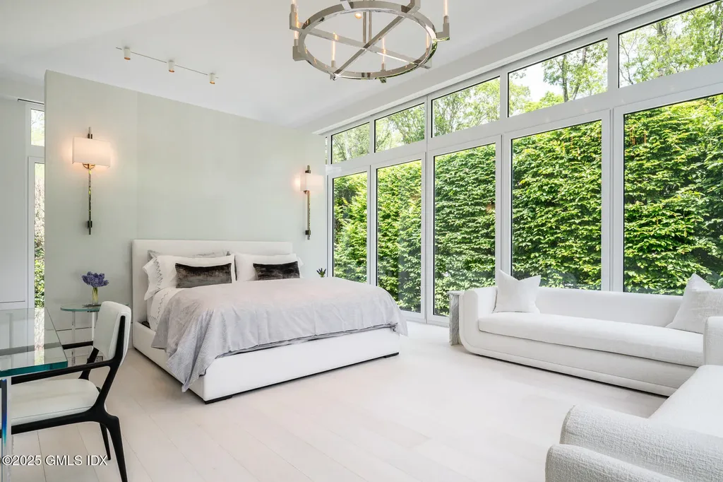 8 Fox Run Lane Greenwich CT 06831