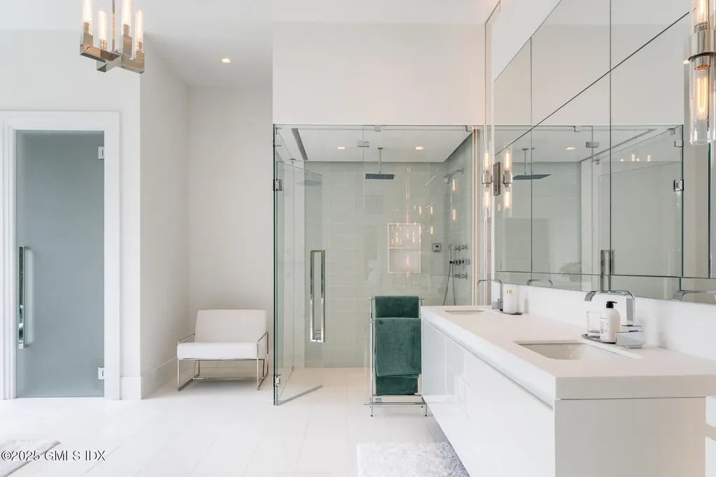 8 Fox Run Lane Greenwich CT 06831