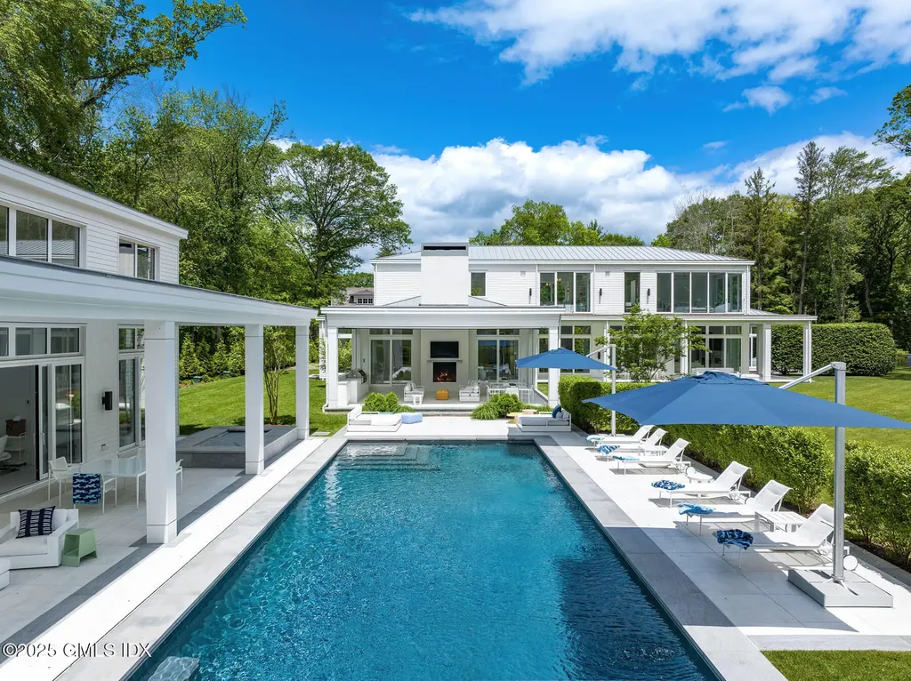 8 Fox Run Lane Greenwich CT 06831