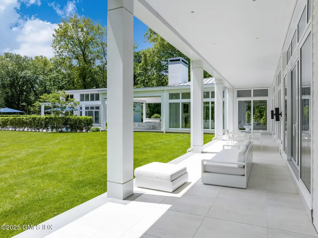 8 Fox Run Lane Greenwich CT 06831