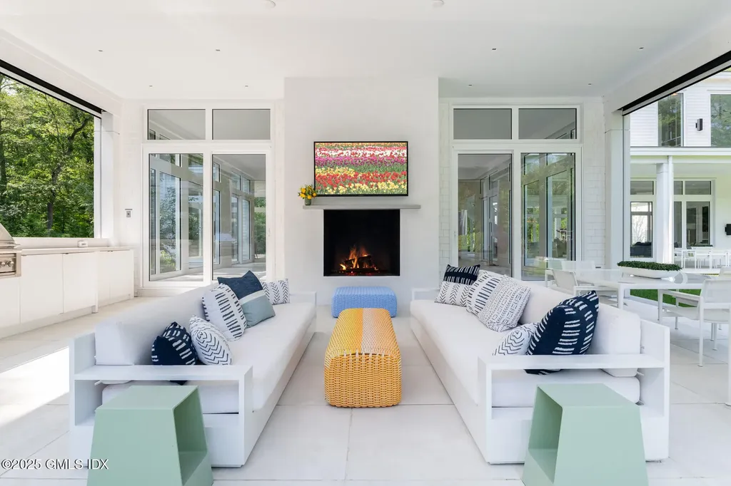 8 Fox Run Lane Greenwich CT 06831