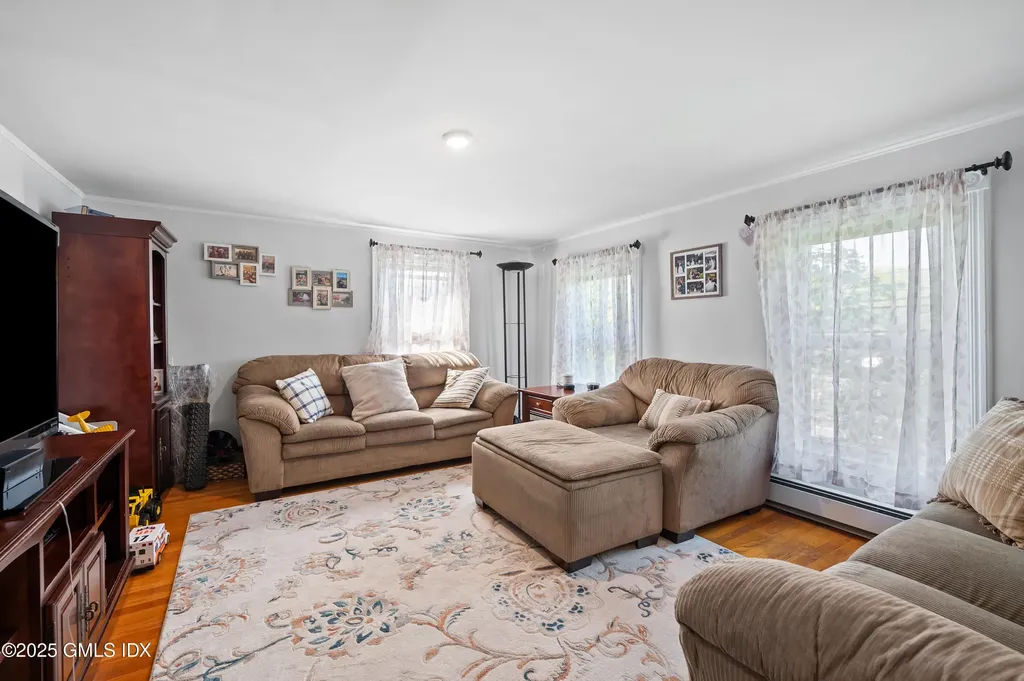 125 Bowman Drive Greenwich CT 06831