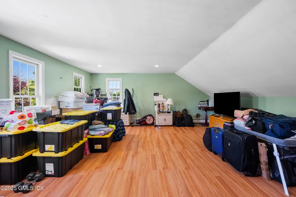 125 Bowman Drive Greenwich CT 06831