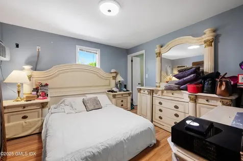 125 Bowman Drive Greenwich CT 06831