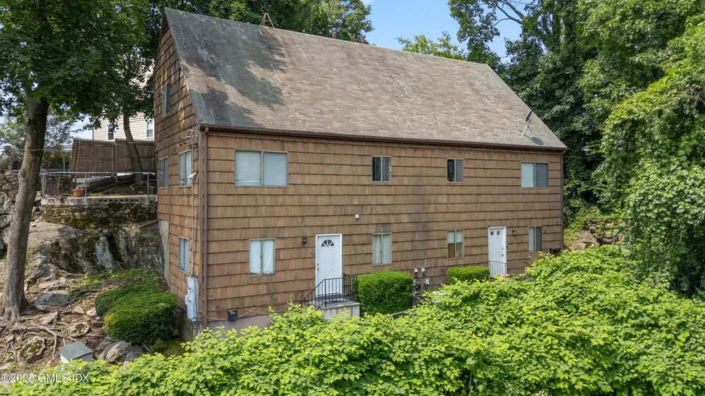 22 Columbus Avenue Greenwich CT 06830