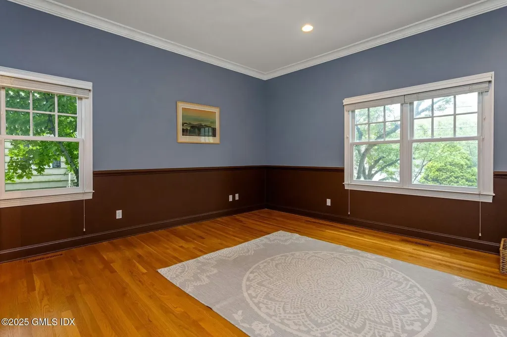 32 Meyer Place Riverside CT 06878