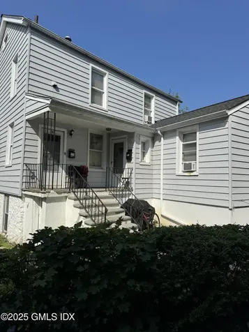 555-557 W Putnam Avenue Greenwich CT 06830