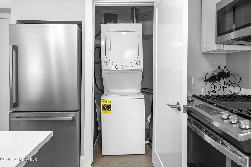 168 N Water Street Greenwich CT 06830