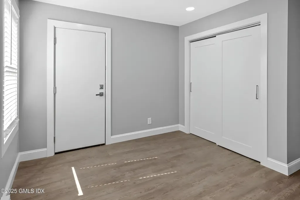 168 N Water Street Greenwich CT 06830