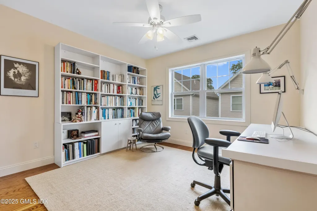 214 Seaside Avenue Stamford CT 06902