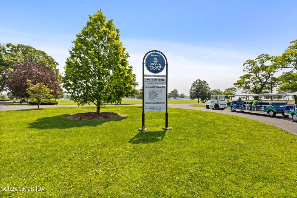 214 Seaside Avenue Stamford CT 06902