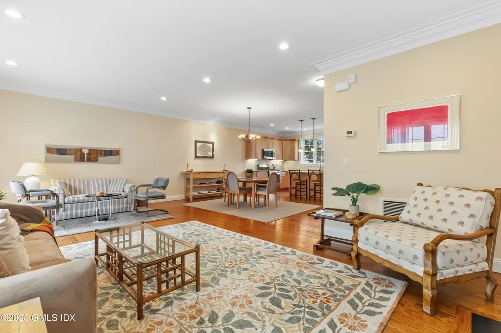 214 Seaside Avenue Stamford CT 06902