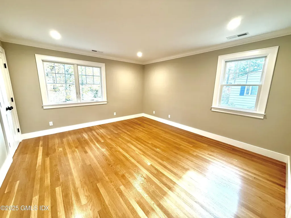 79 Laddins Rock Road Old Greenwich CT 06870