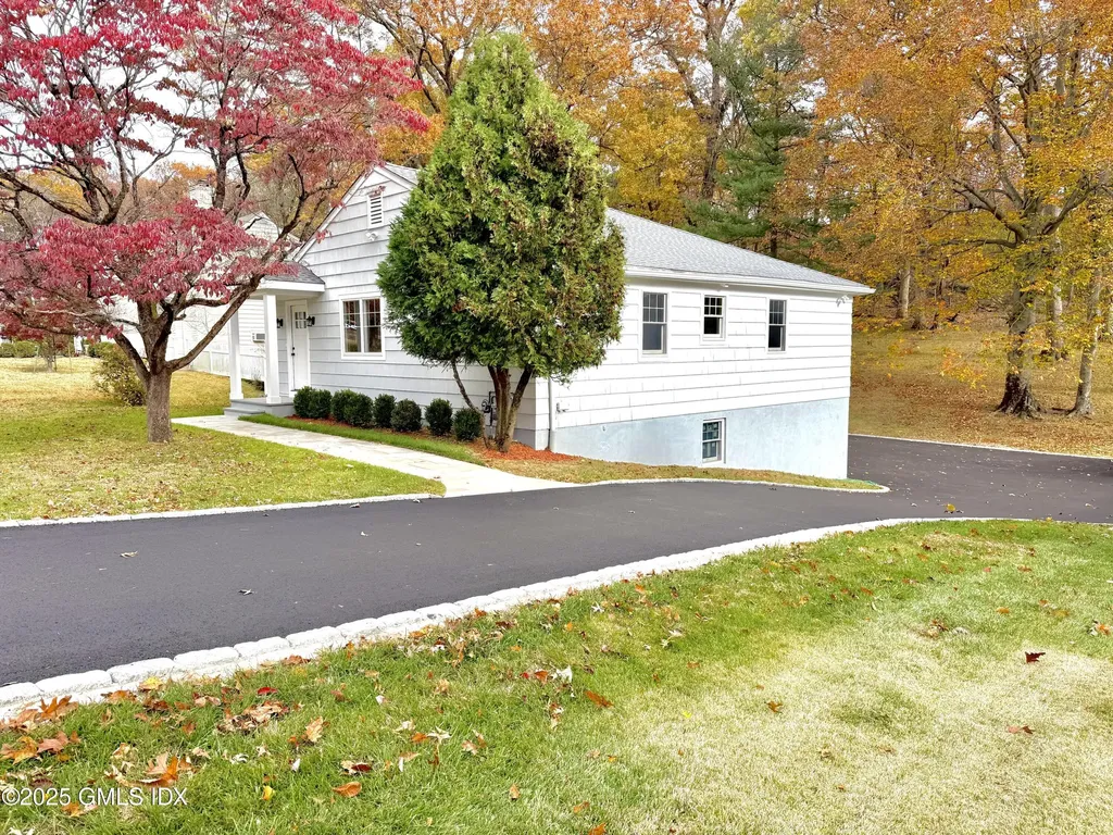 79 Laddins Rock Road Old Greenwich CT 06870