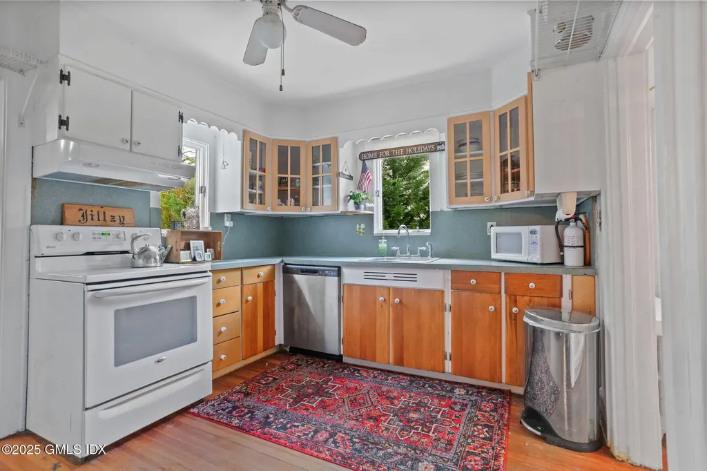 7 Highview Avenue Old Greenwich CT 06870