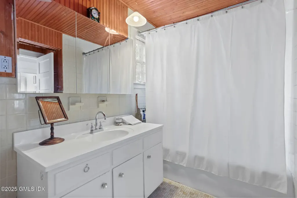 7 Highview Avenue Old Greenwich CT 06870