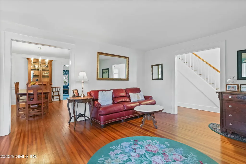 7 Highview Avenue Old Greenwich CT 06870