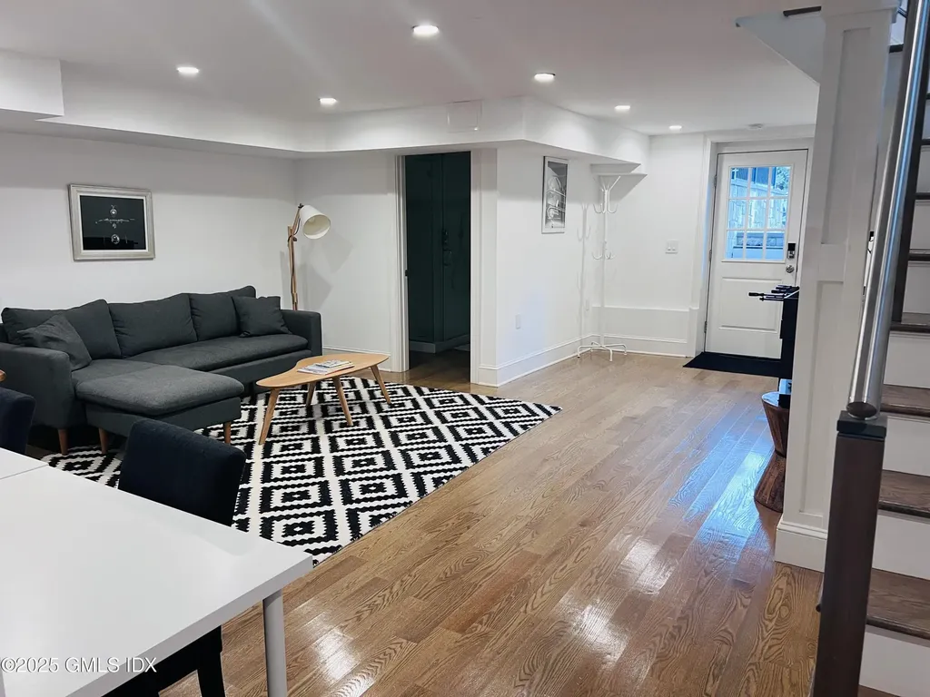 98 Lewis Street Greenwich CT 06830