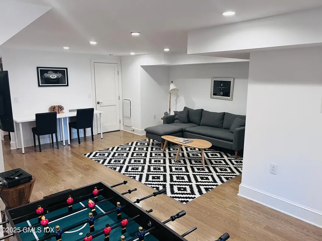 98 Lewis Street Greenwich CT 06830