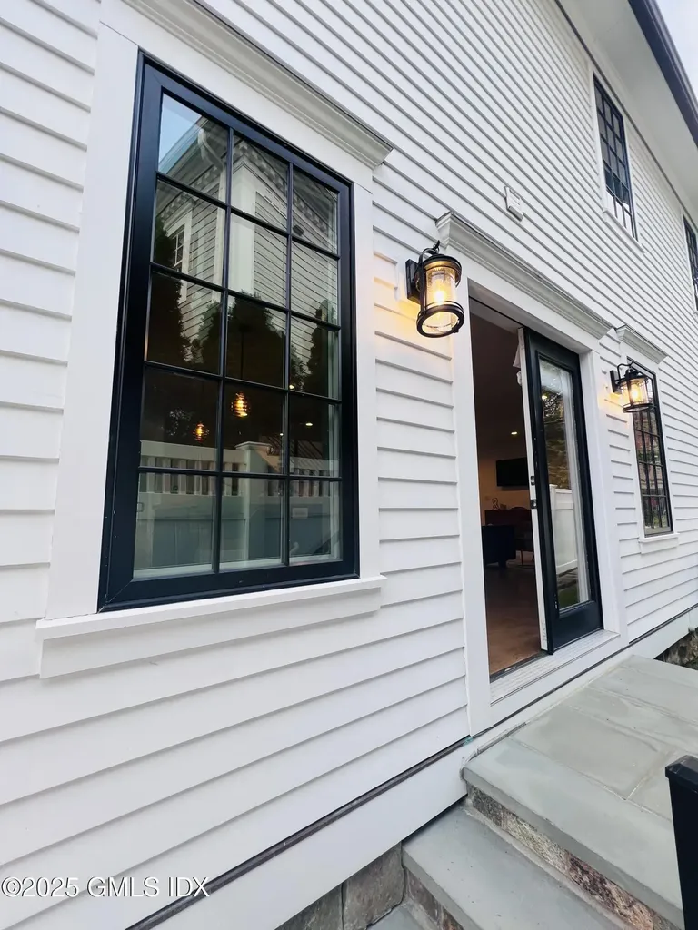 98 Lewis Street Greenwich CT 06830