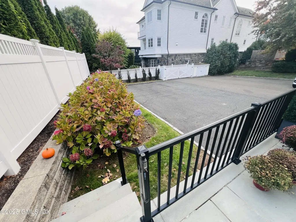 98 Lewis Street Greenwich CT 06830