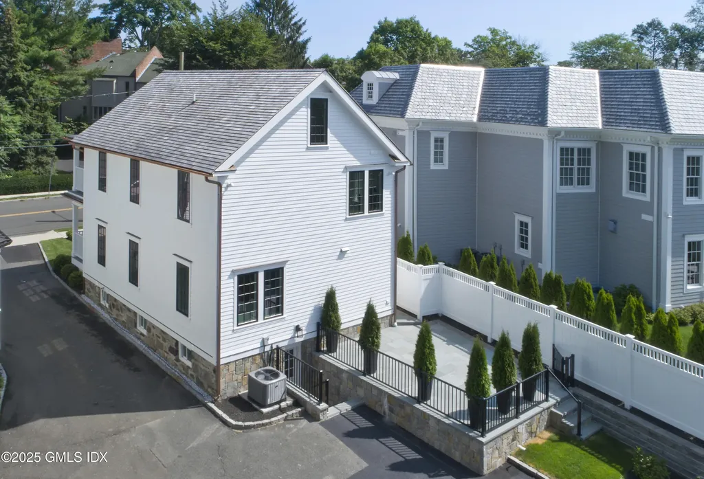 98 Lewis Street Greenwich CT 06830