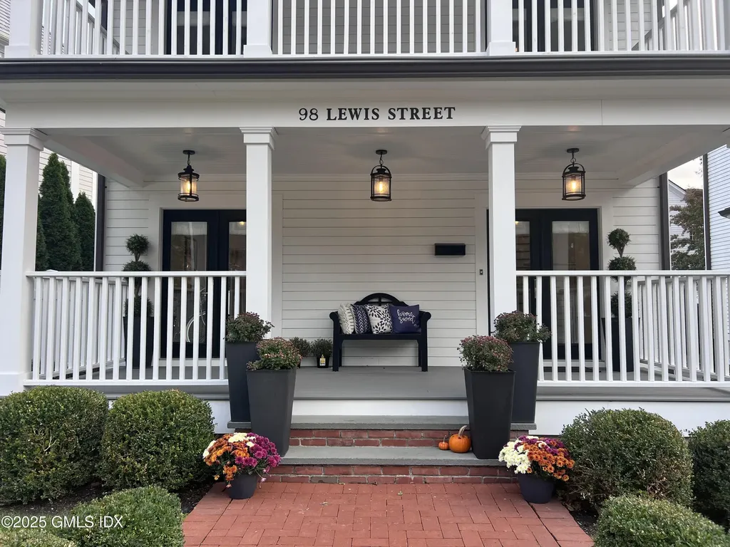 98 Lewis Street Greenwich CT 06830