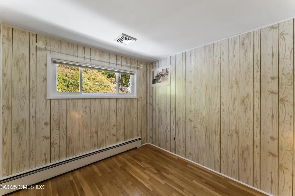 15 Walker Court Greenwich CT 06831