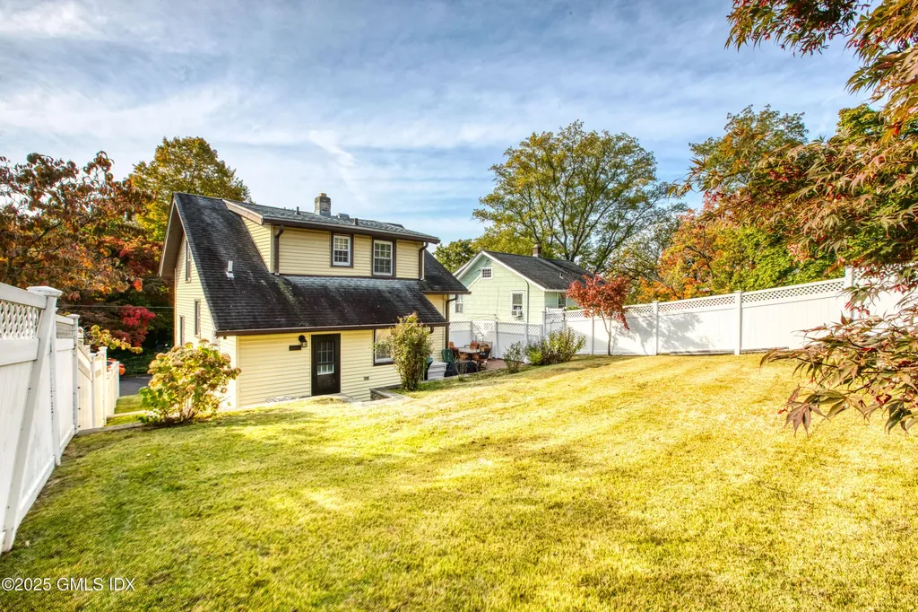 5 Hervey Street Greenwich CT 06830