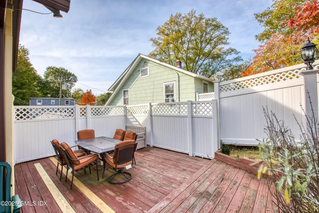 5 Hervey Street Greenwich CT 06830