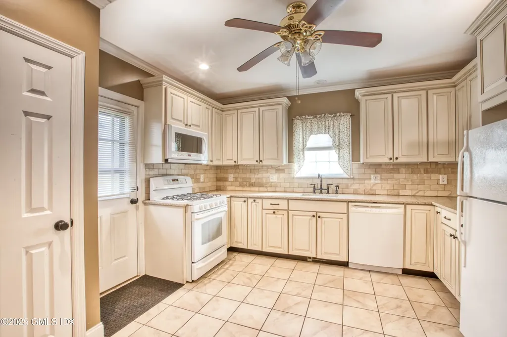 5 Hervey Street Greenwich CT 06830