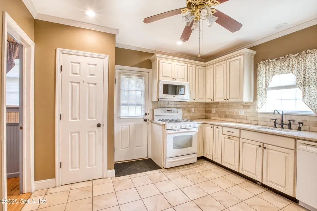 5 Hervey Street Greenwich CT 06830