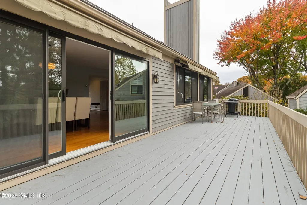 626 W Lyon Farm Drive Greenwich CT 06831