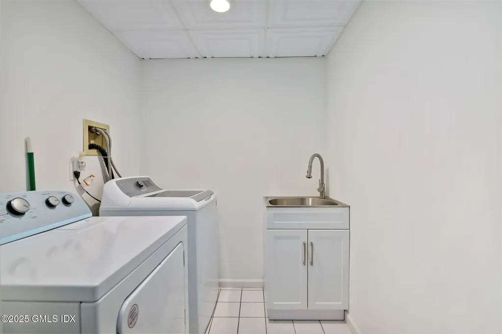 73 Weaver Street Greenwich CT 06831